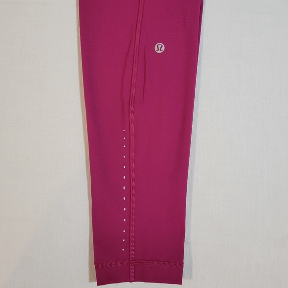 Lululemon Women's 10 Swift Speed HR Tight 28" High-Rise Fuscha Leggings - Picture 5 of 7